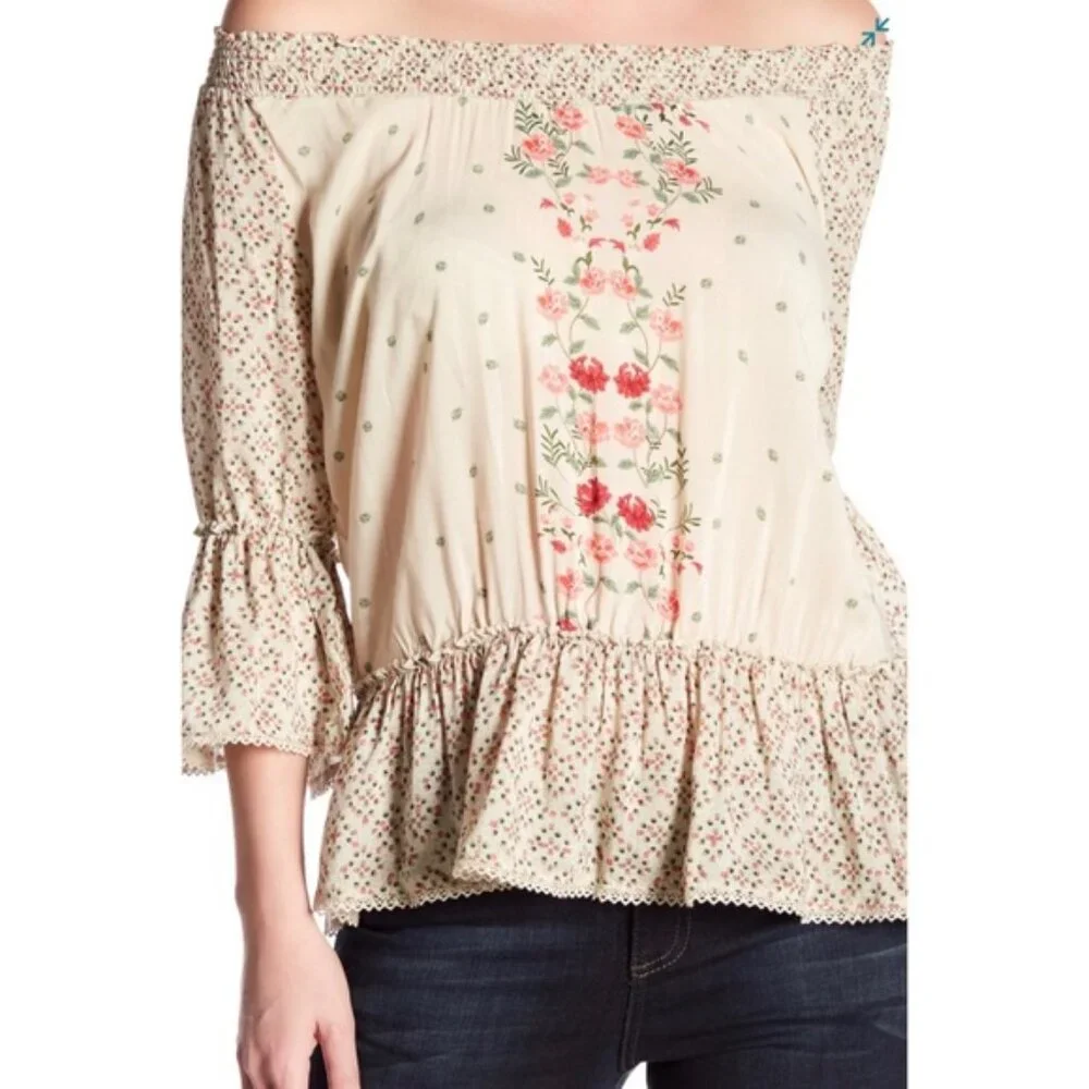 Democracy Floral Bell Sleeve Blouse - Picture 2 of 8